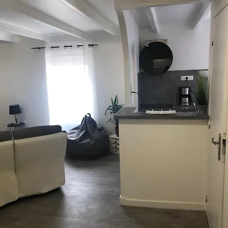 Loue Tres Bel App 75 M2 Deco Modern 150 M Port- Close-halles-marche 15mn Apartment *